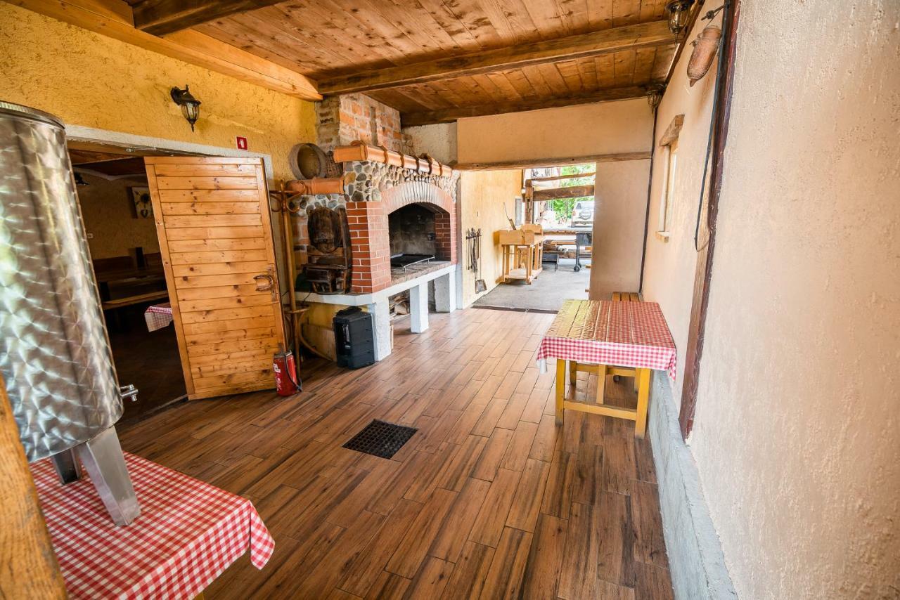 Dobova Apartment With Sauna Pr' Geci מראה חיצוני תמונה